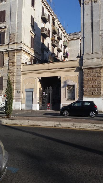 Termini Station Apartment Ai Due Cortili Presso Le Mura Aureliane Rzym Zewnętrze zdjęcie